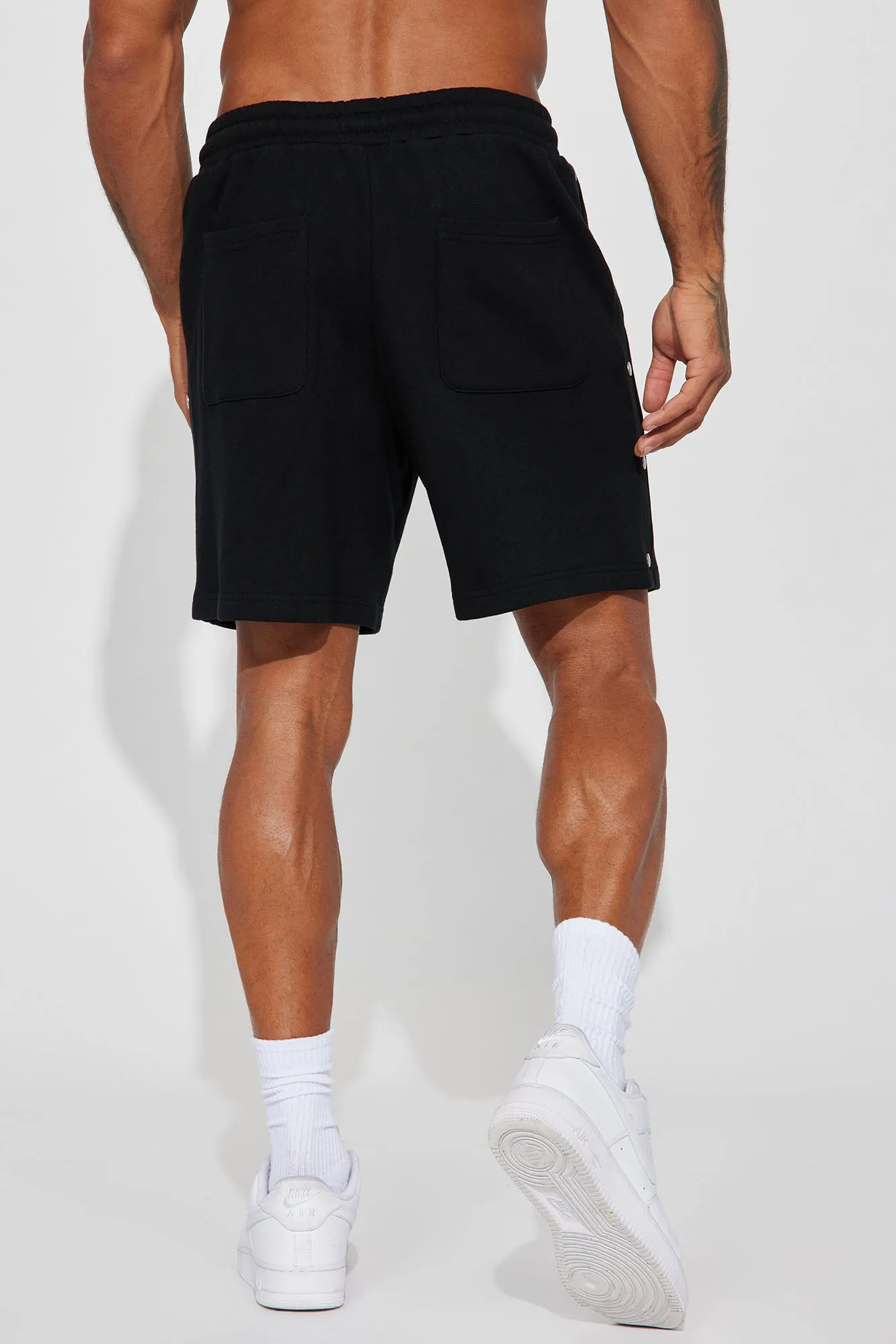 Blaze Up Relaxed Short - Black