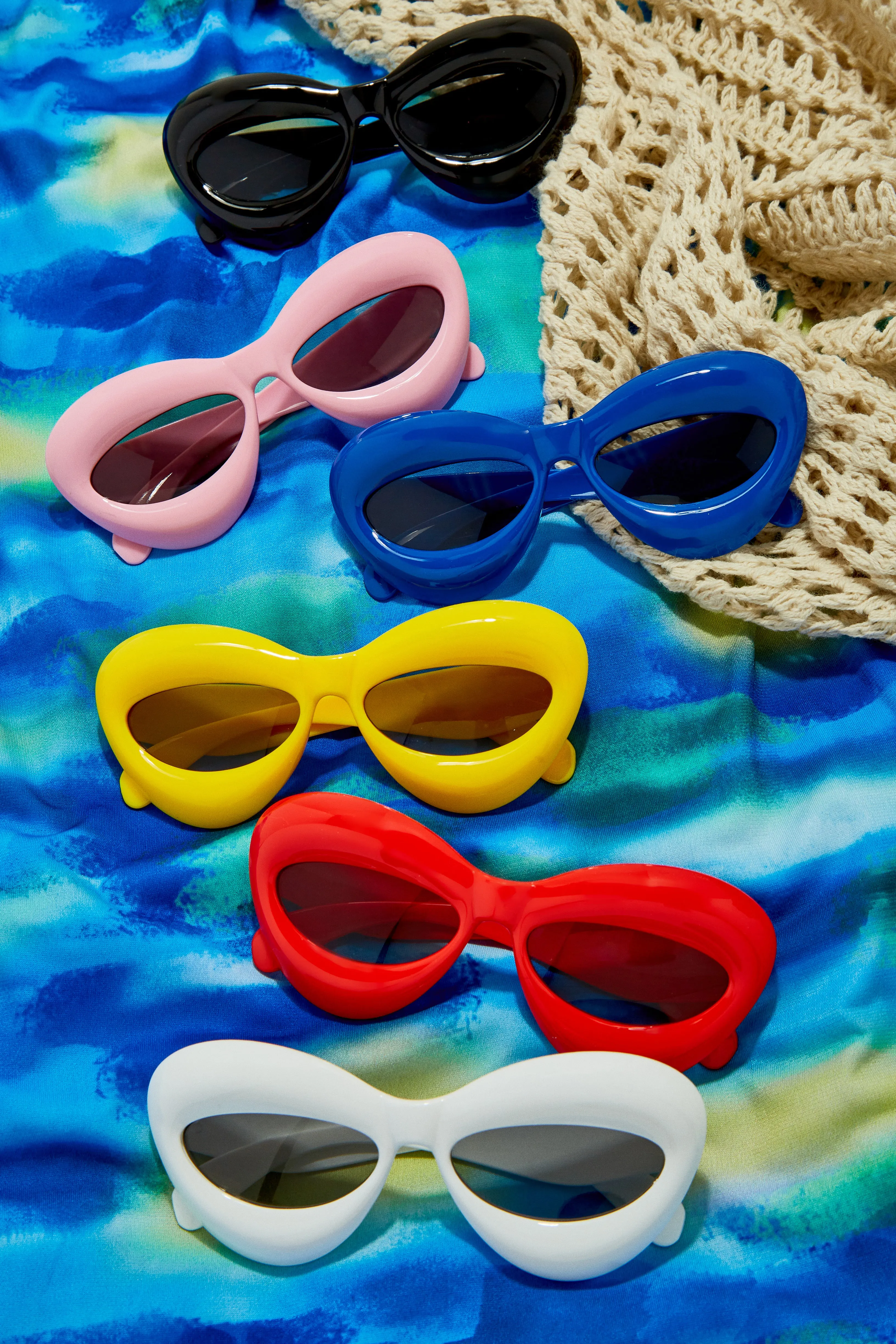 Summer Fun Oversized Sunglasses - Black